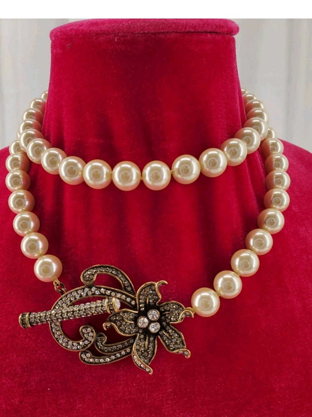 Heidi Daus Prennial Favorite 36 Inch Glass Pearl Necklace with Crystal Toggle